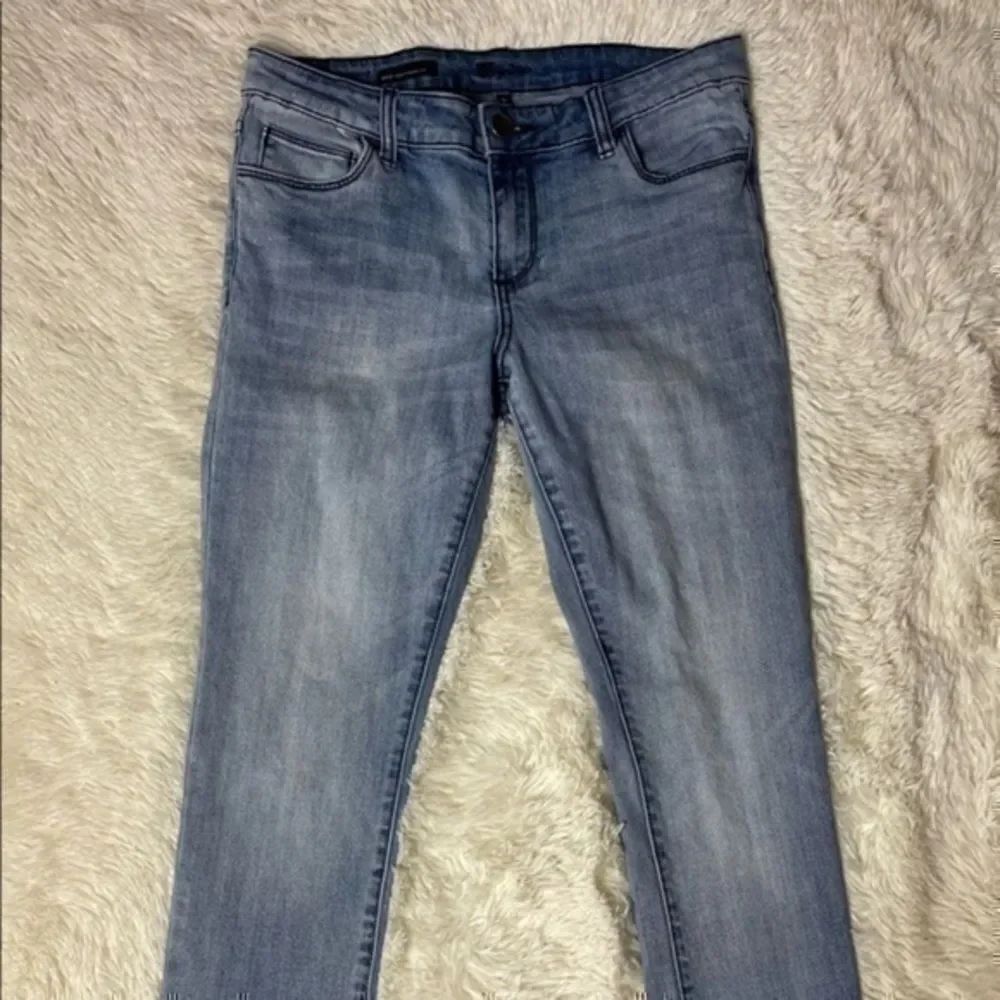 EUC Women’s KUT Reese Ankle Straight Leg Jeans size 6